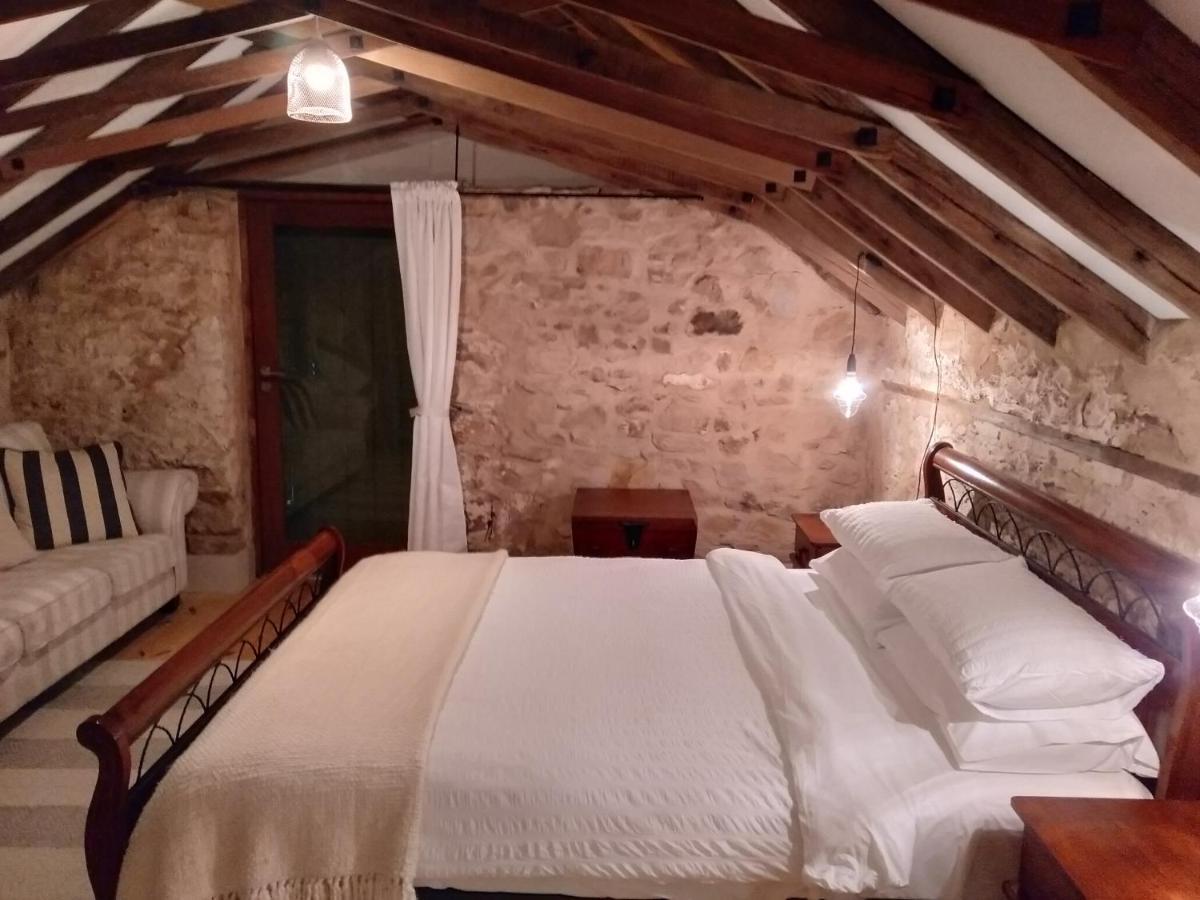 Morialta Barns Bed & Breakfast Norton Summit Dış mekan fotoğraf